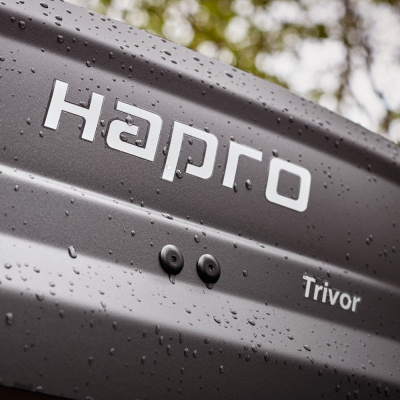  Автомобильный бокс Hapro Trivor 440 черный матовый компании RackWorld